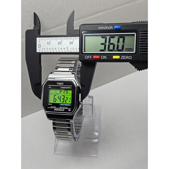 Timex Classic Digital Watch Indiglo 34mm WR30M Speidel Expansion New Battery - Picture 7 of 12